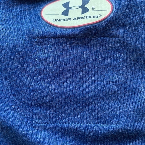 Under Armour Women's Short Sleeve Legacy East 33rd St. Crewneck. Size Medium - Picture 10 of 12